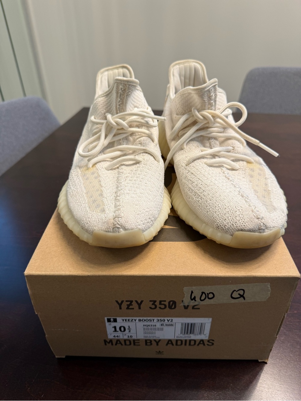 Adidas Yeezy Boost 350 V2 bone White Sneakers - Picture 2 of 8